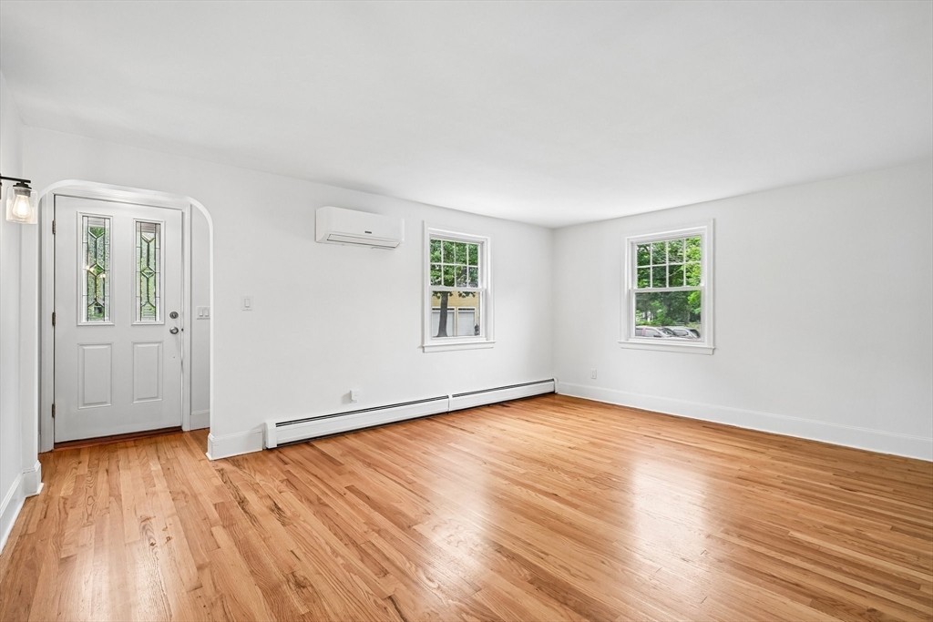 20 Doris Avenue Property Photo 10
