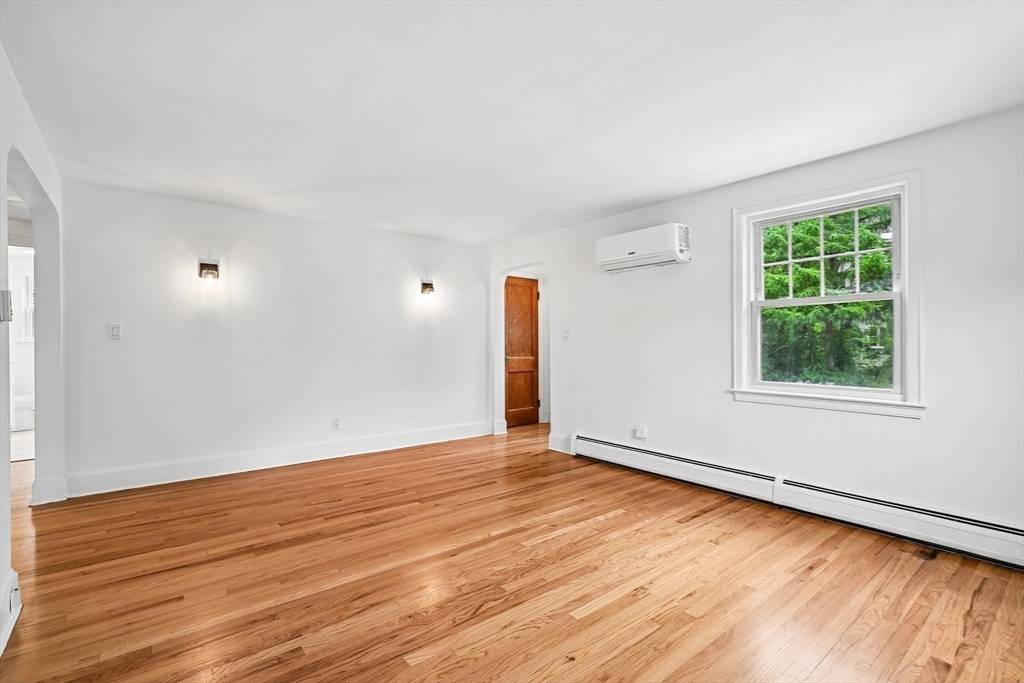 20 Doris Avenue Property Photo 18