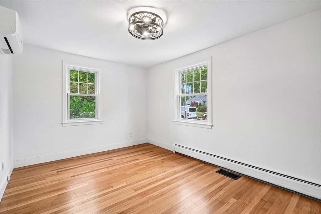 20 Doris Avenue Property Photo 22