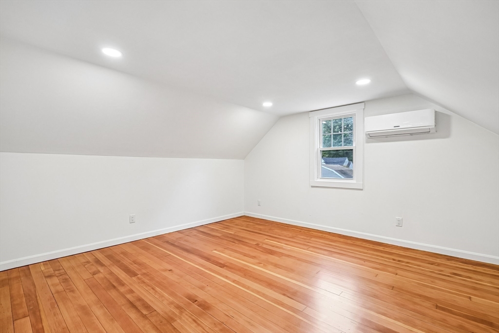 20 Doris Avenue Property Photo 27
