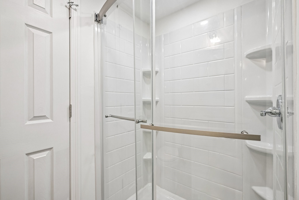 20 Doris Avenue Property Photo 28