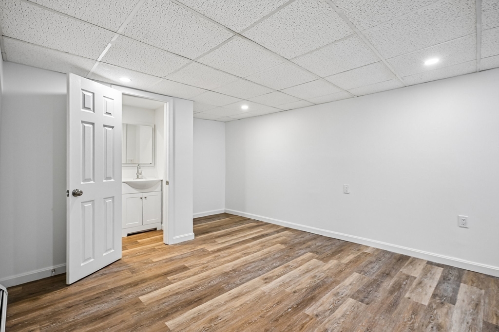20 Doris Avenue Property Photo 31