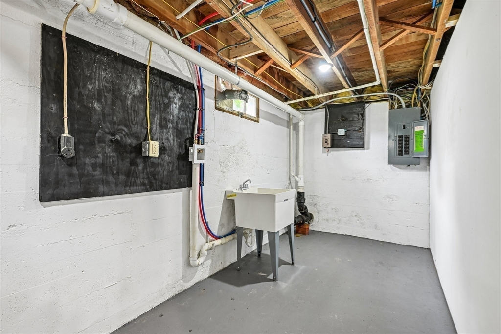 20 Doris Avenue Property Photo 34