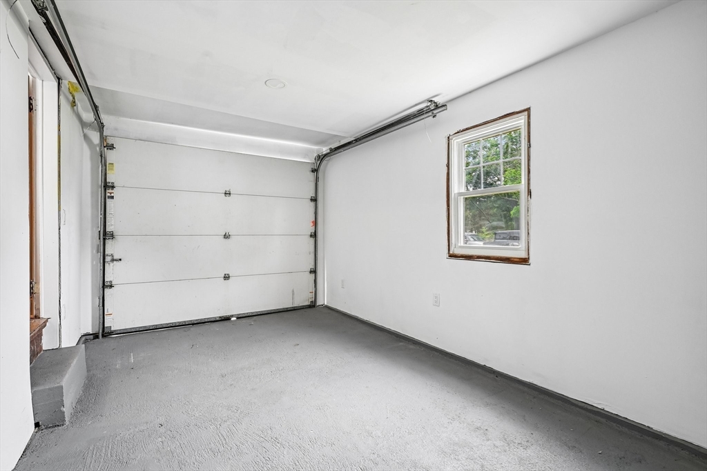 20 Doris Avenue Property Photo 37