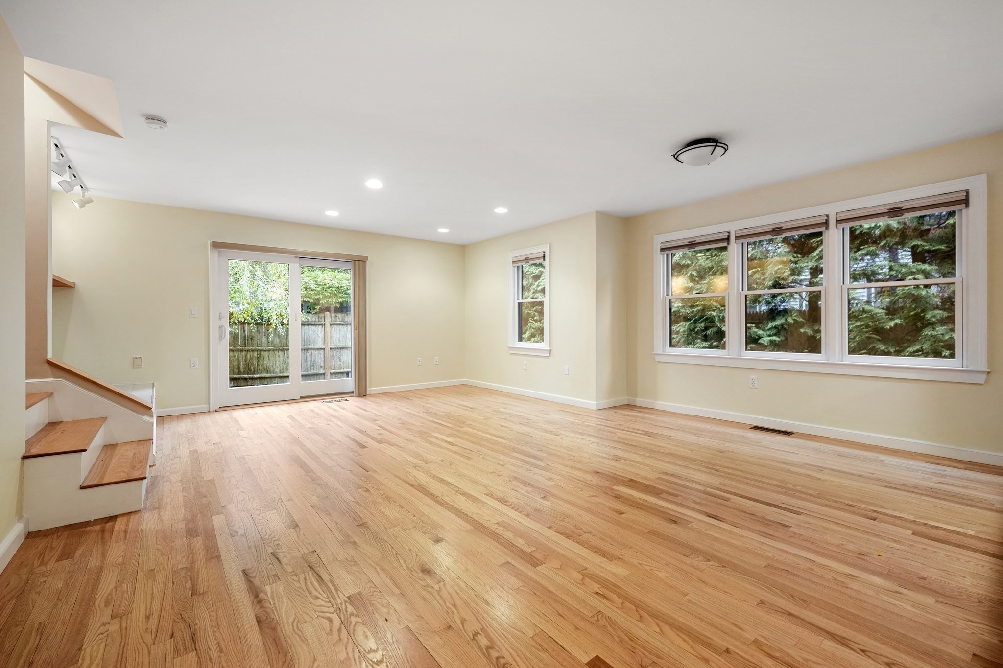 10 Eustis Street # 10 Property Photo 3