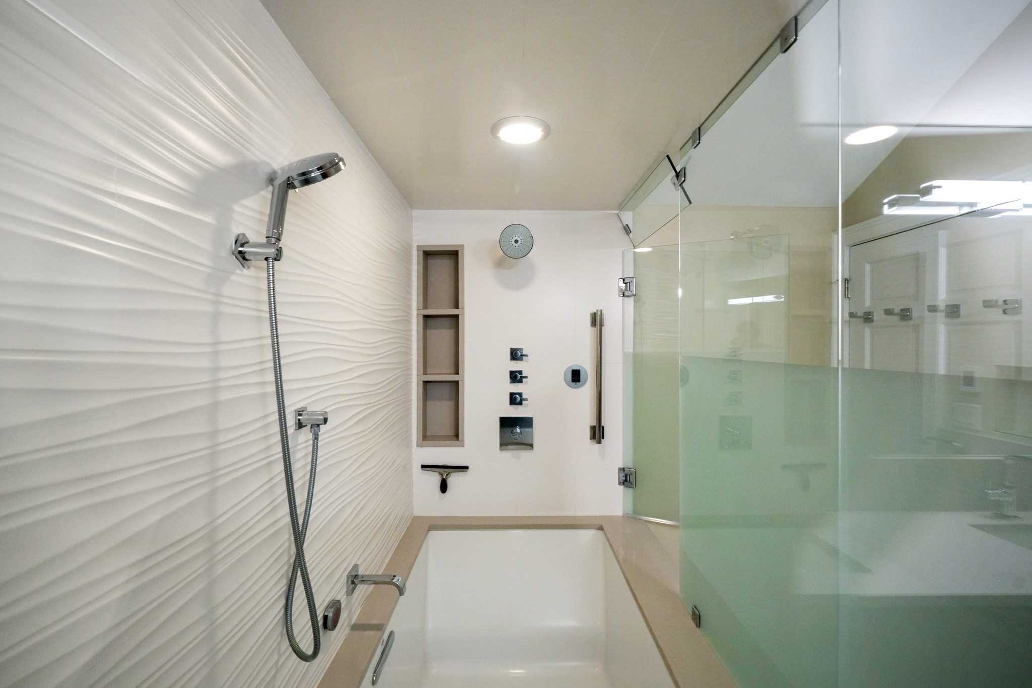 10 Eustis Street # 10 Property Photo 13