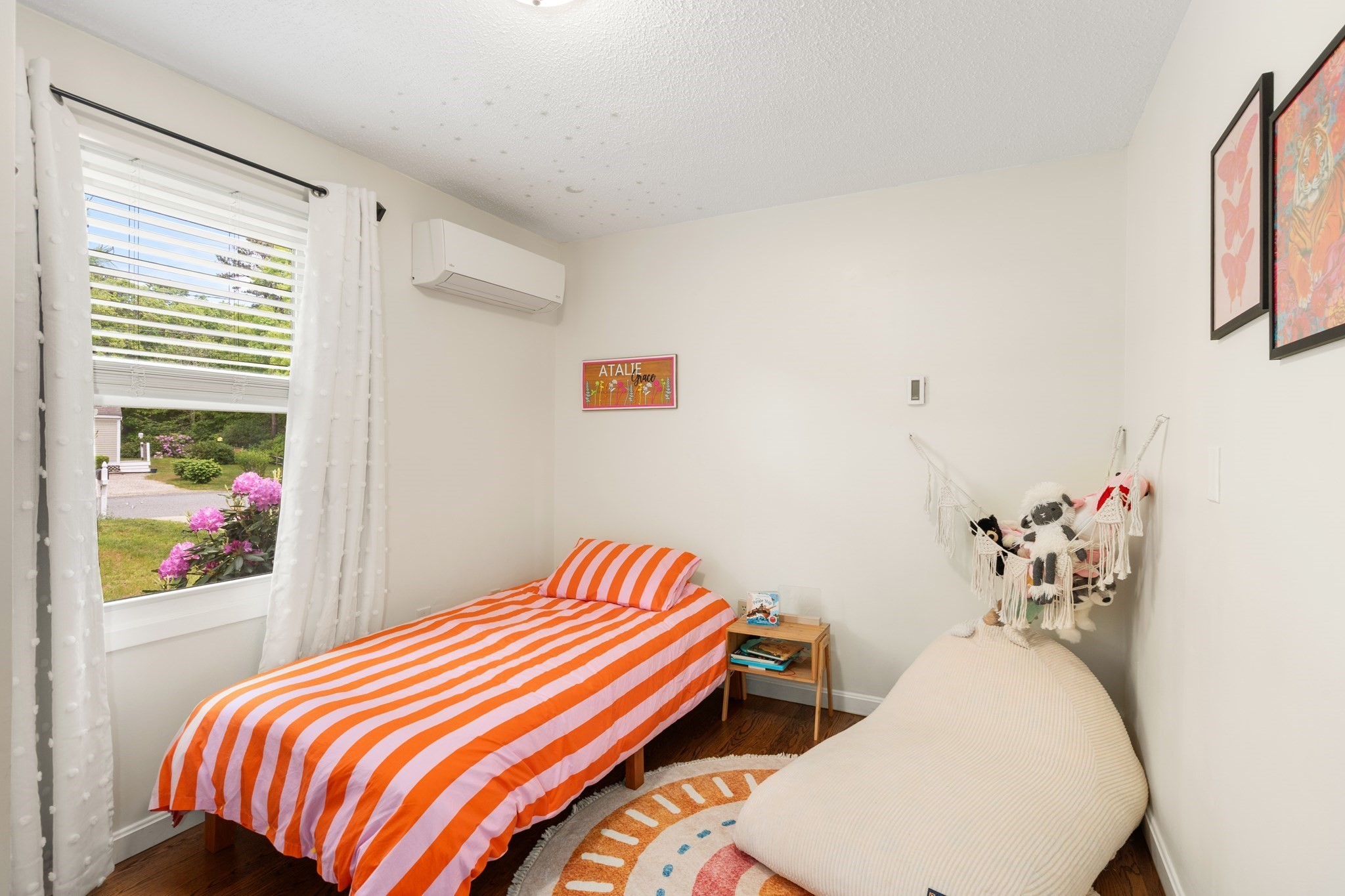 9 Debbies Ln Property Photo 12