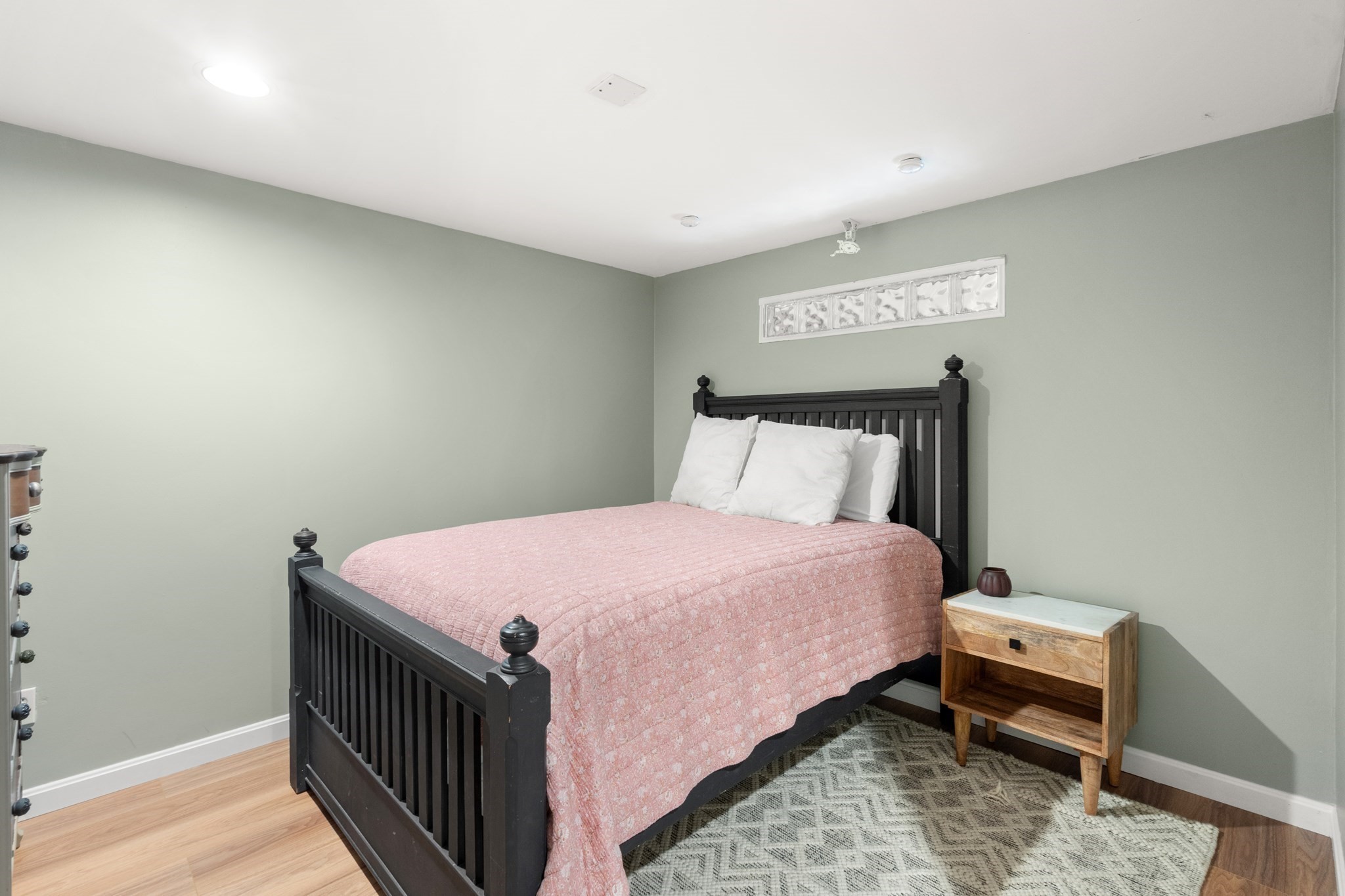 9 Debbies Ln Property Photo 18