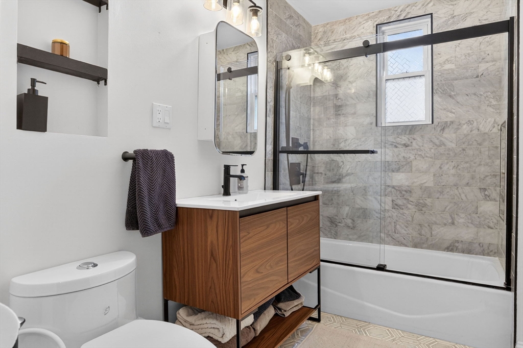 41 Spring Park Ave # 1 Property Photo 16