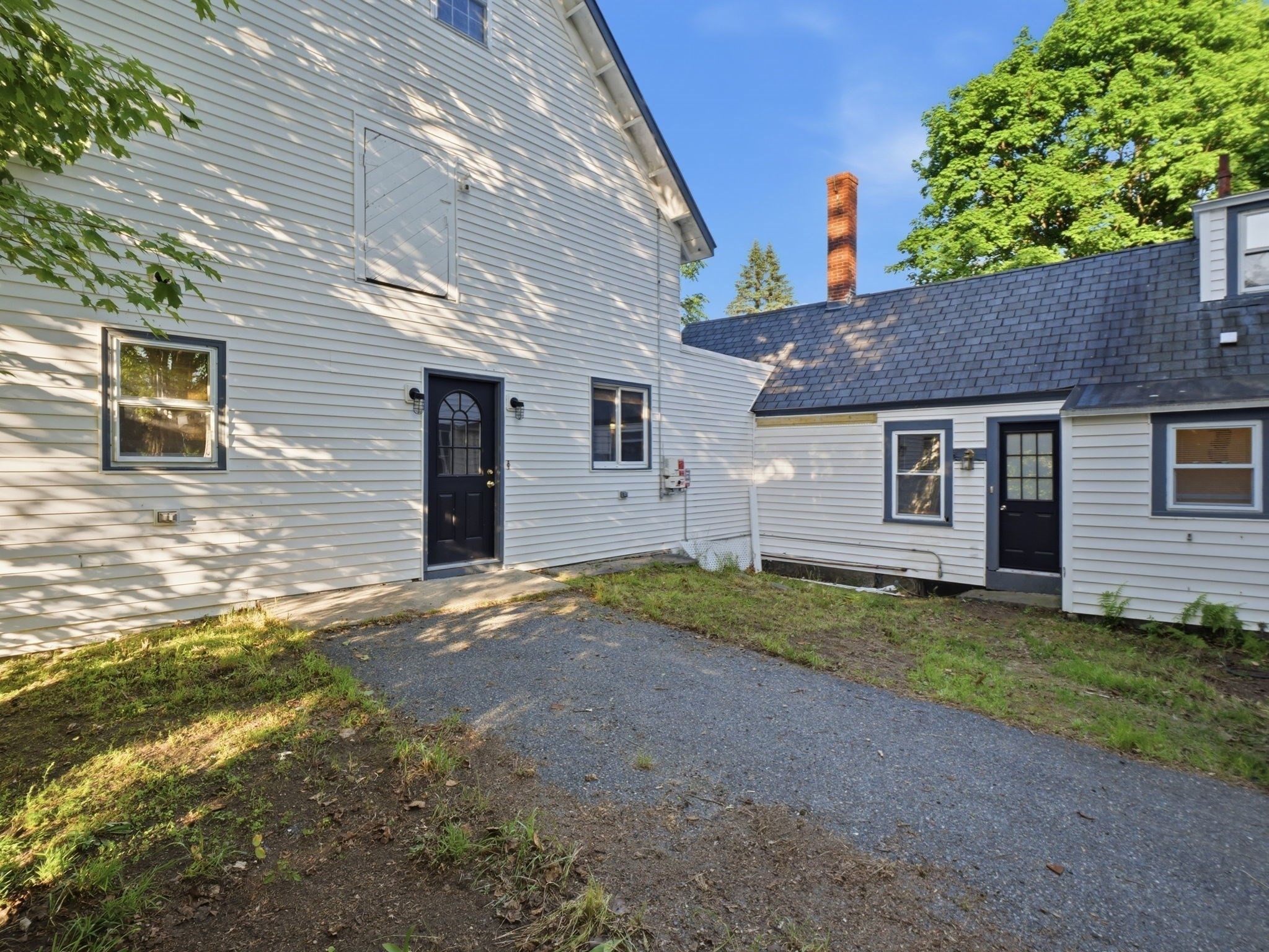 9 Turnpike Rd Property Photo 4