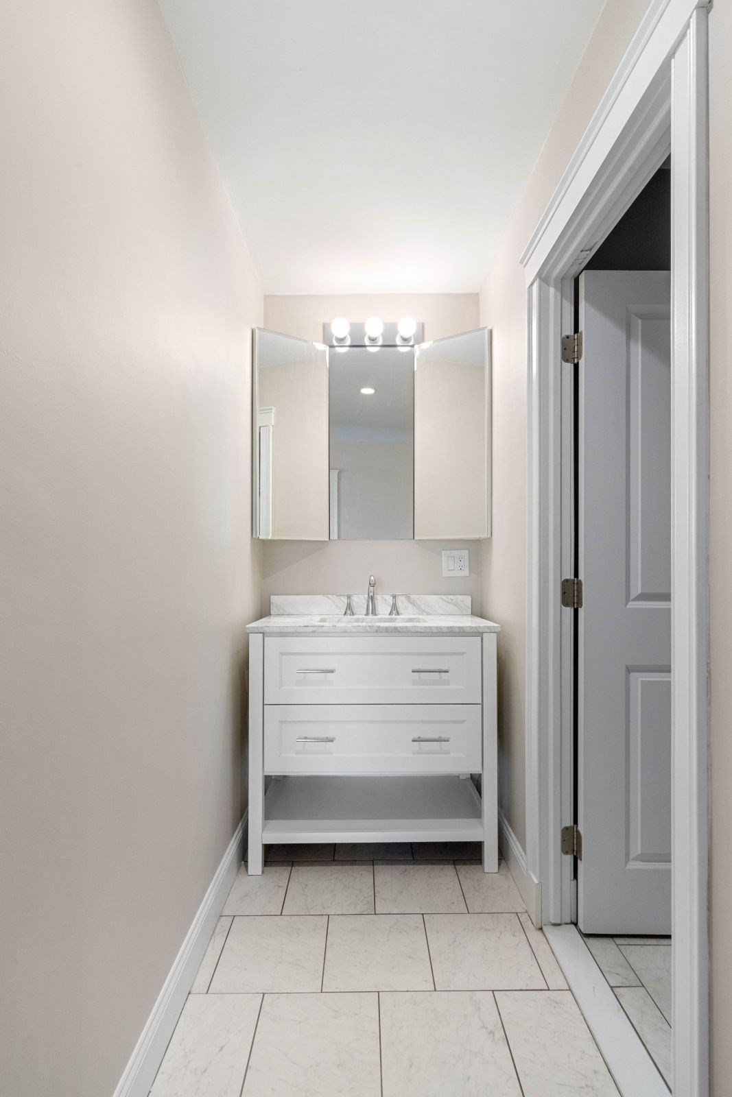 566 Commonwealth Ave Property Photo 13
