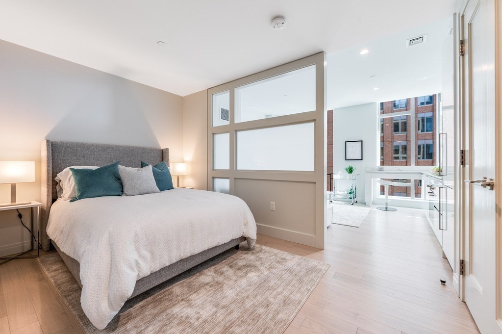 135 Seaport Blvd # 530 Property Photo 7