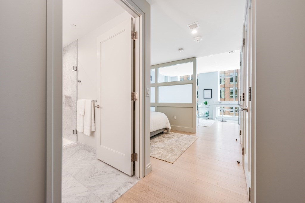 135 Seaport Blvd # 530 Property Photo 8