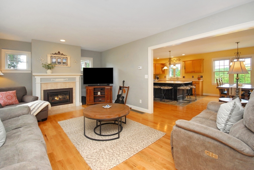 35 Lancaster County Rd # 8a Property Photo 8