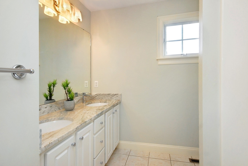 35 Lancaster County Rd # 8a Property Photo 23