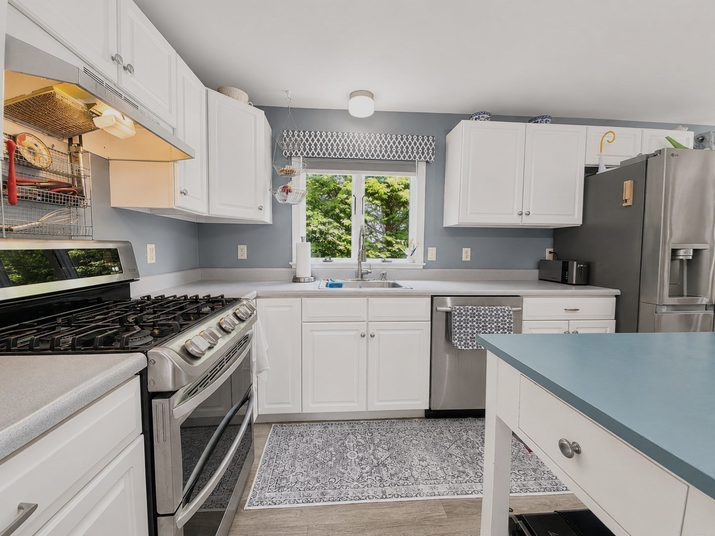 6 Carefree Way Property Photo 9