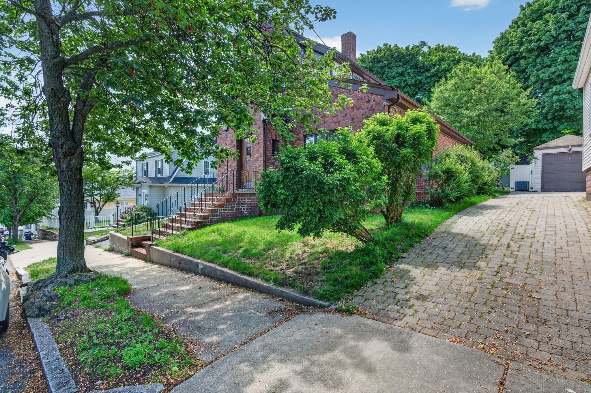 28 Thurlow Ave Property Photo 4