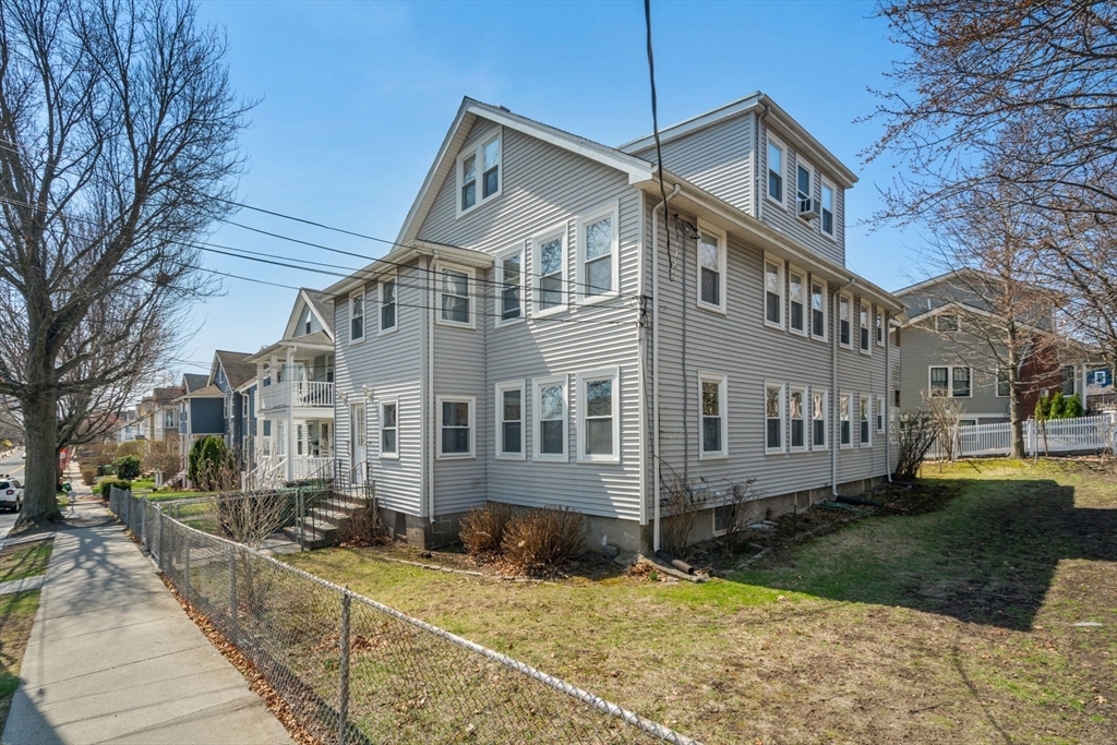 204-206 School St Property Photo 1