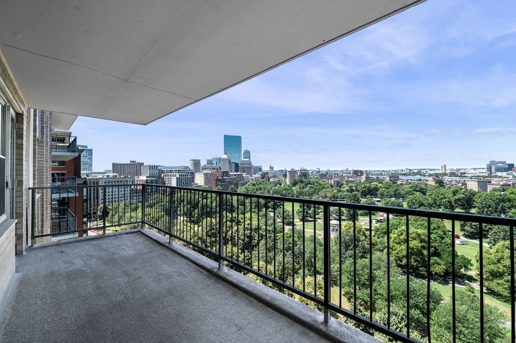 151 Tremont St # 17J Property Photo 1
