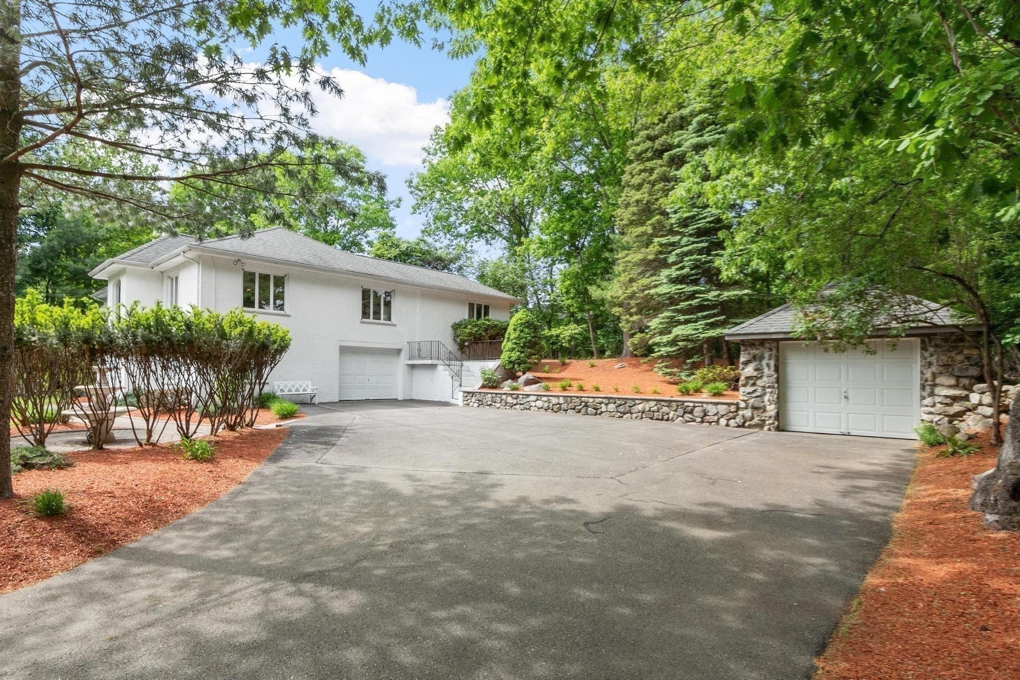 81 Goodale Street Property Photo 33