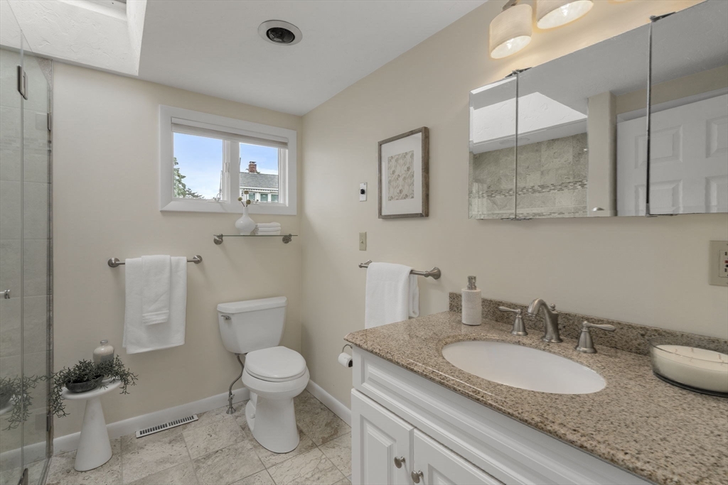 446 Barlows Landing Rd Property Photo 18