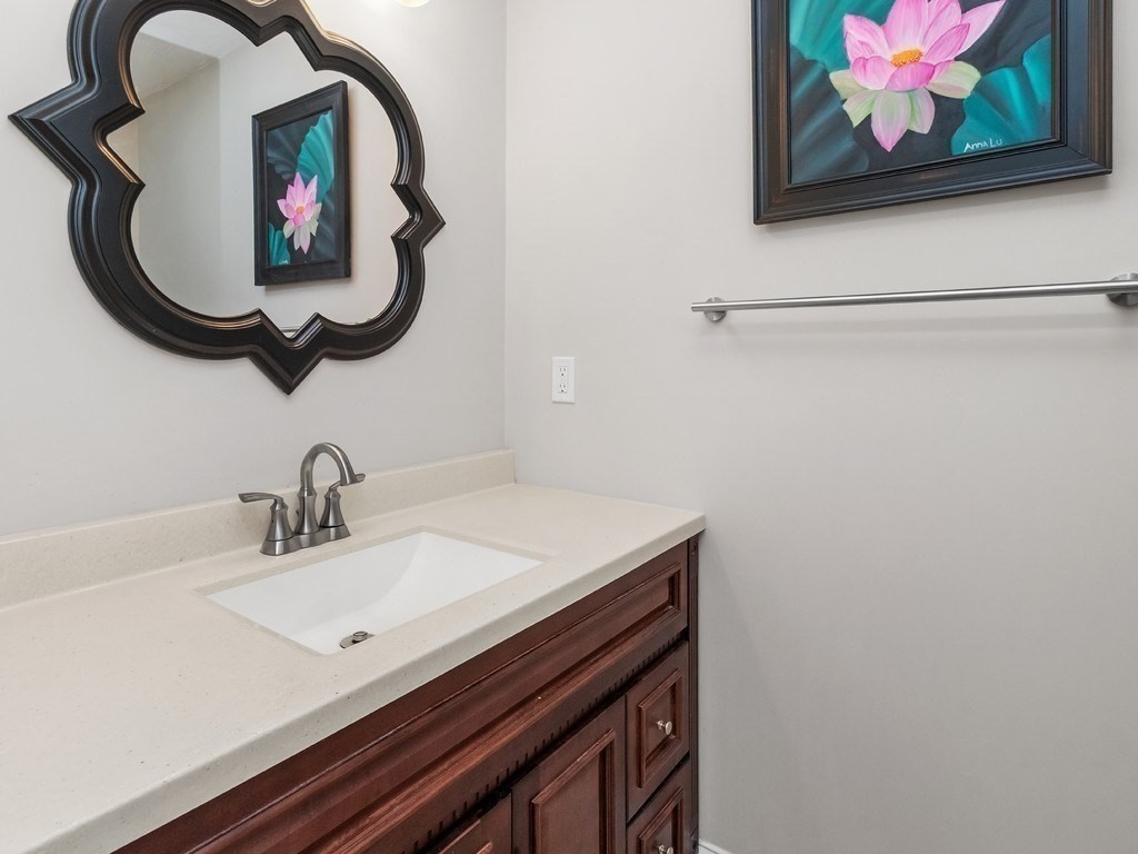 32 Lauricella Lane Property Photo 22