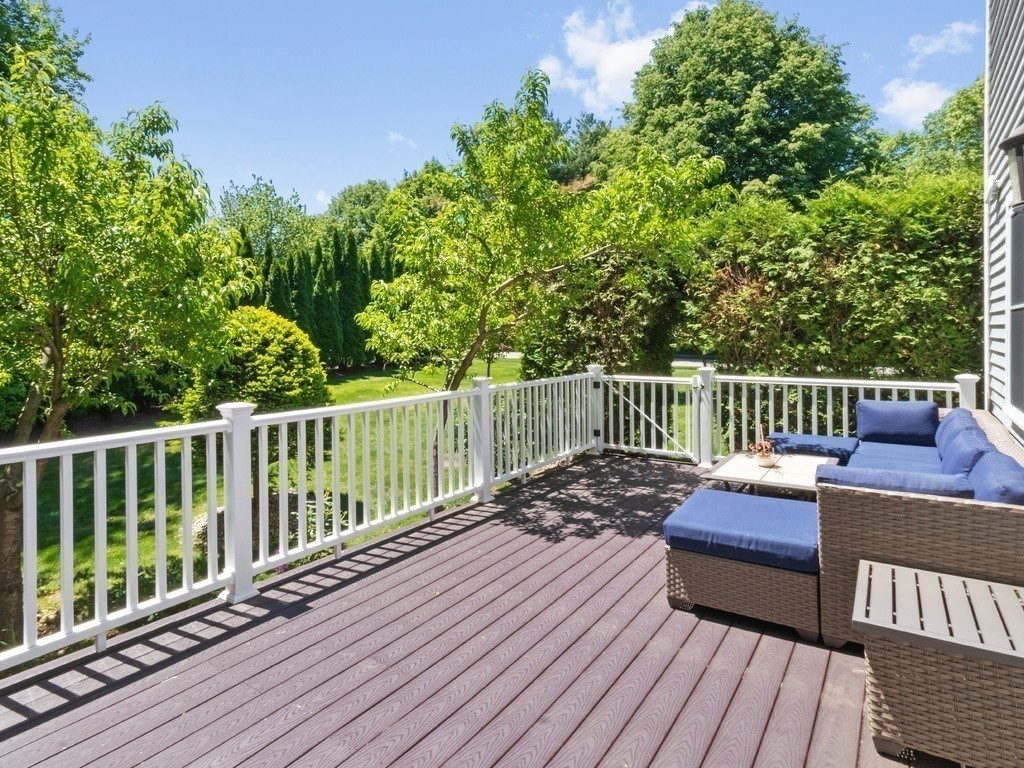 32 Lauricella Lane Property Photo 31
