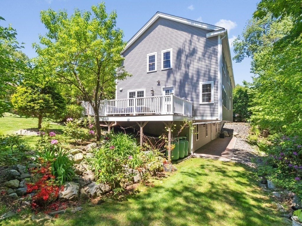 32 Lauricella Lane Property Photo 33