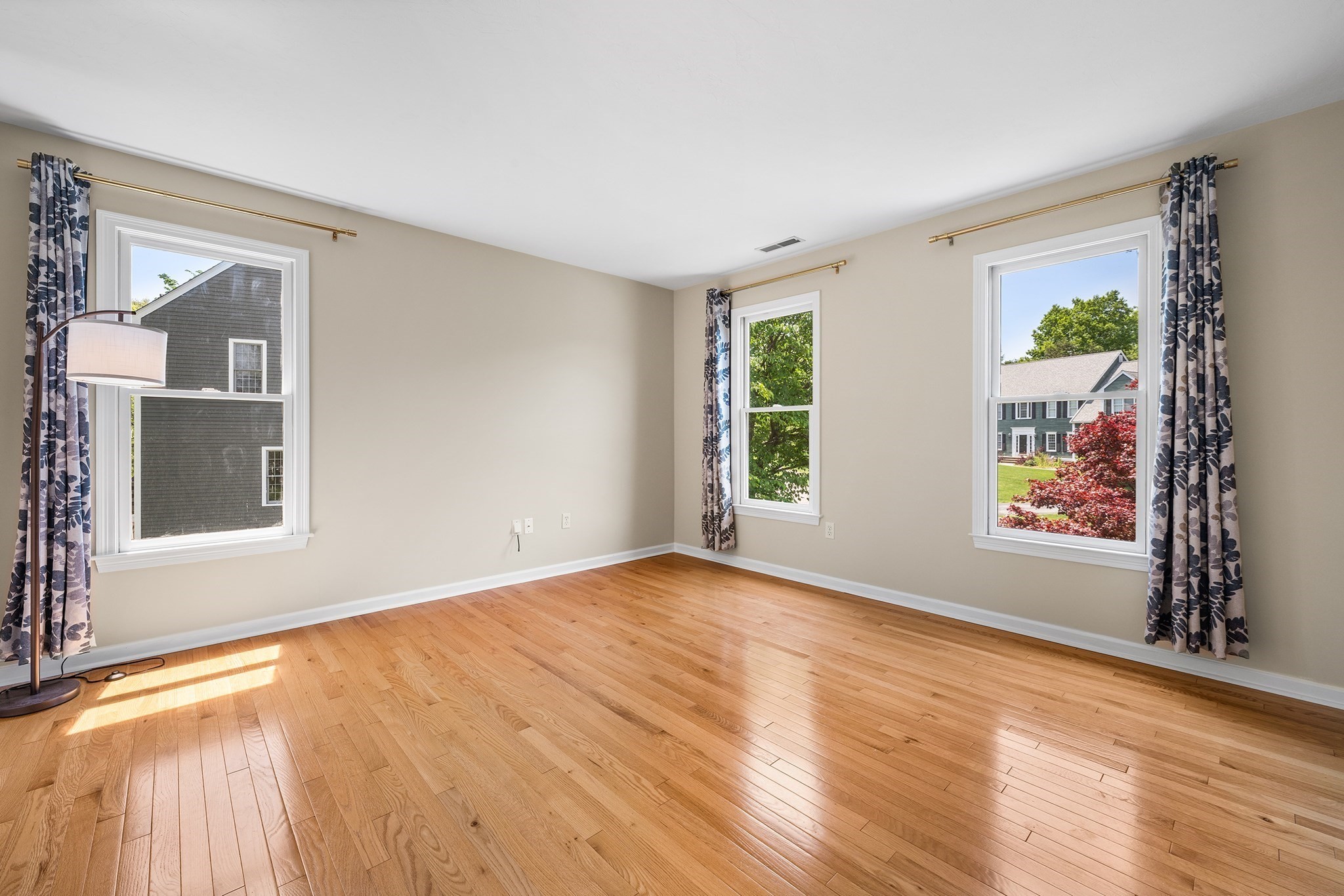 45 Piccadilly Way Property Photo 24