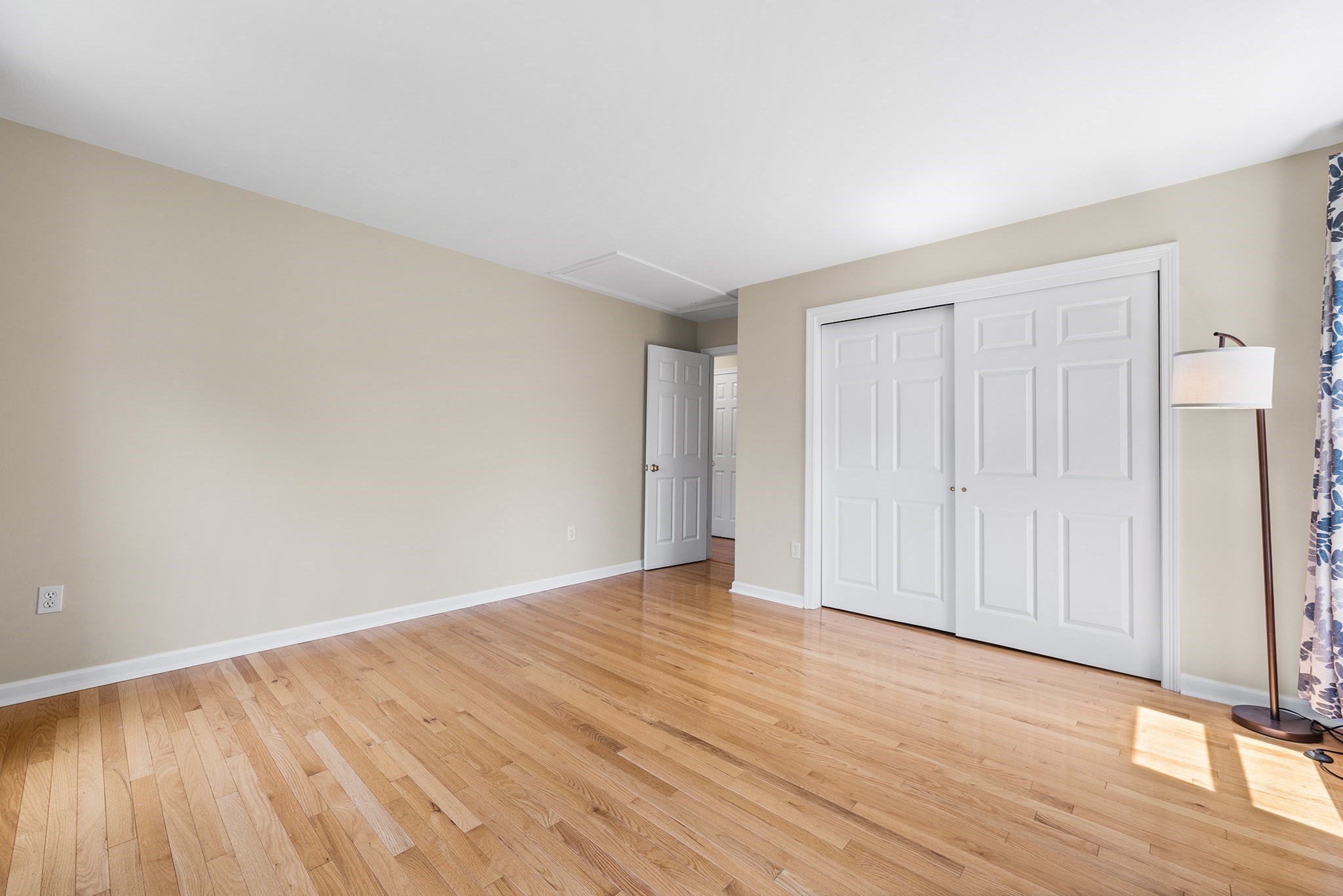 45 Piccadilly Way Property Photo 25