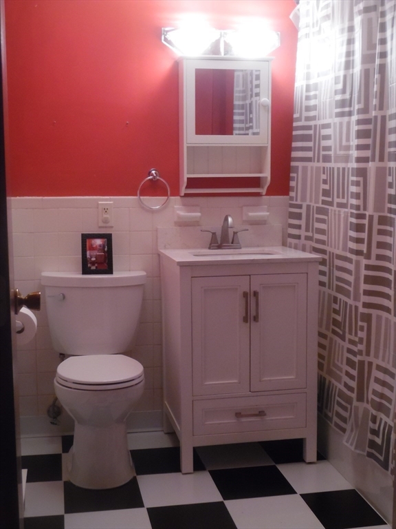 39 Pleasant St # B21 Property Photo 9