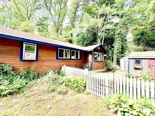 30 Crest Ave Property Photo 5