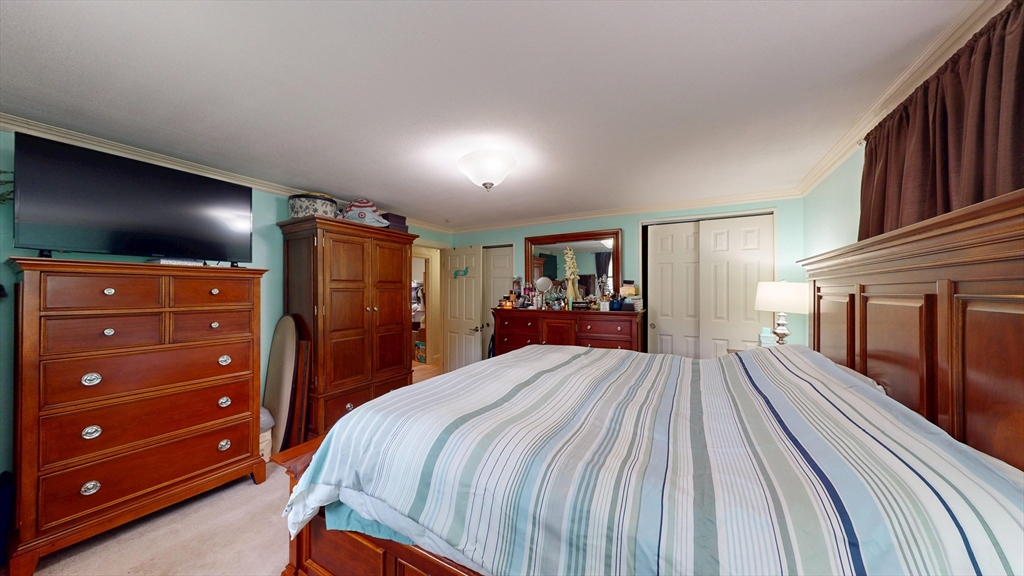 18 Hollis St Property Photo 14