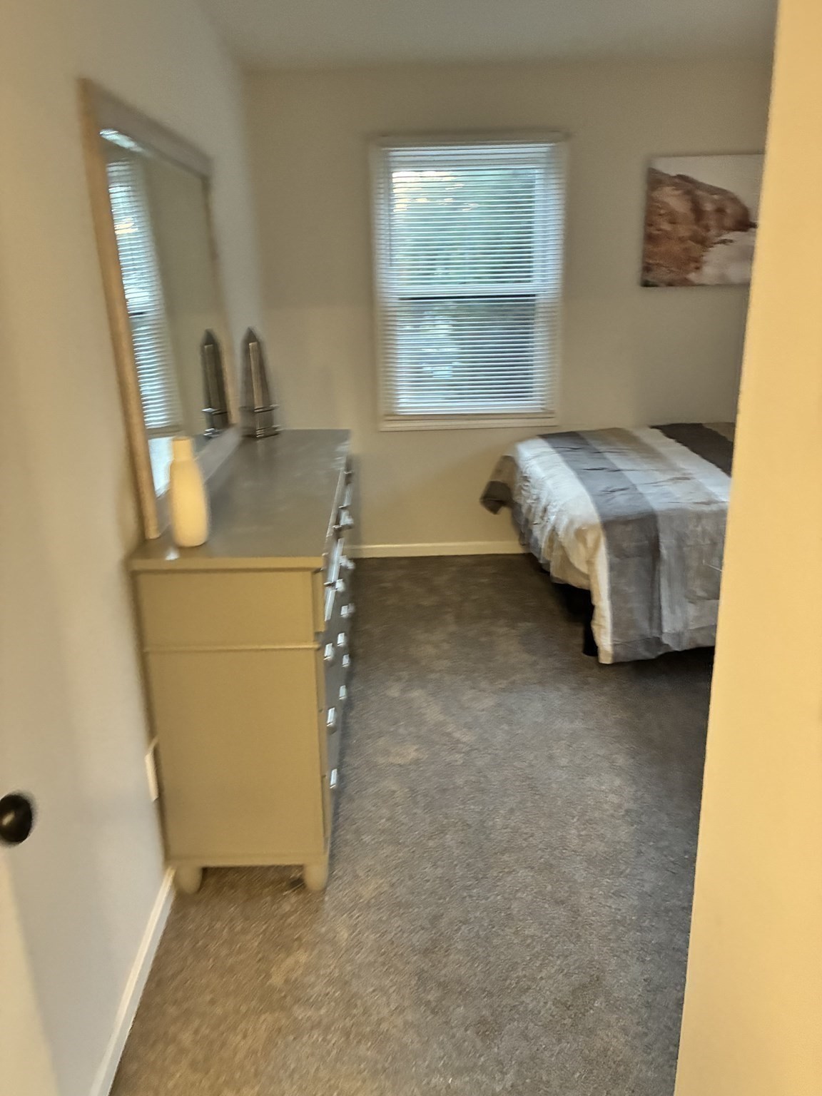 60 Chapin St # D Property Photo 12
