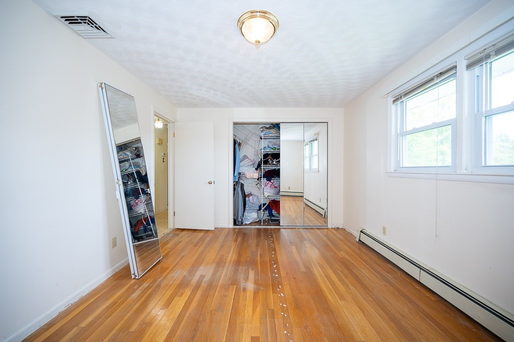 27 Chevy Chase Rd Property Photo 14