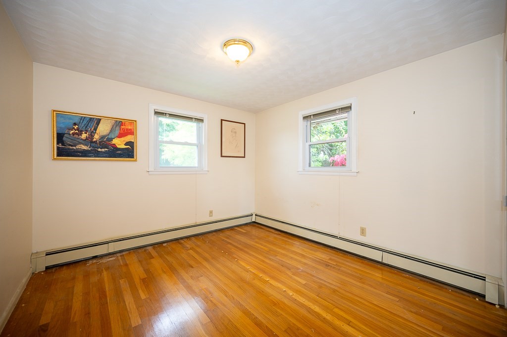 27 Chevy Chase Rd Property Photo 15