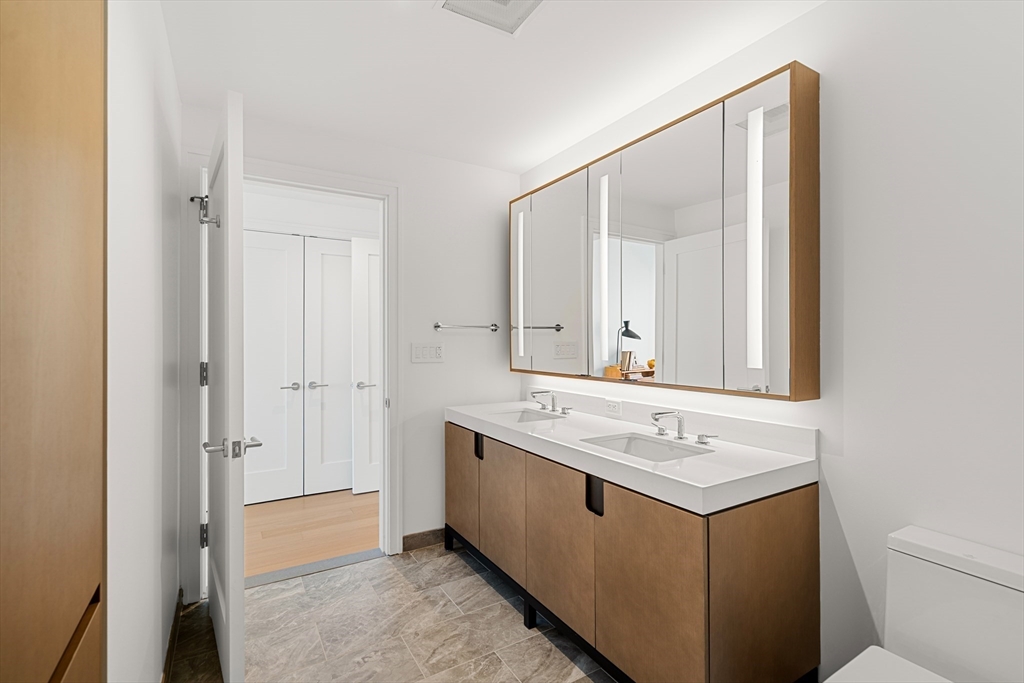 380 Harrison Ave # 1008 Property Photo 18