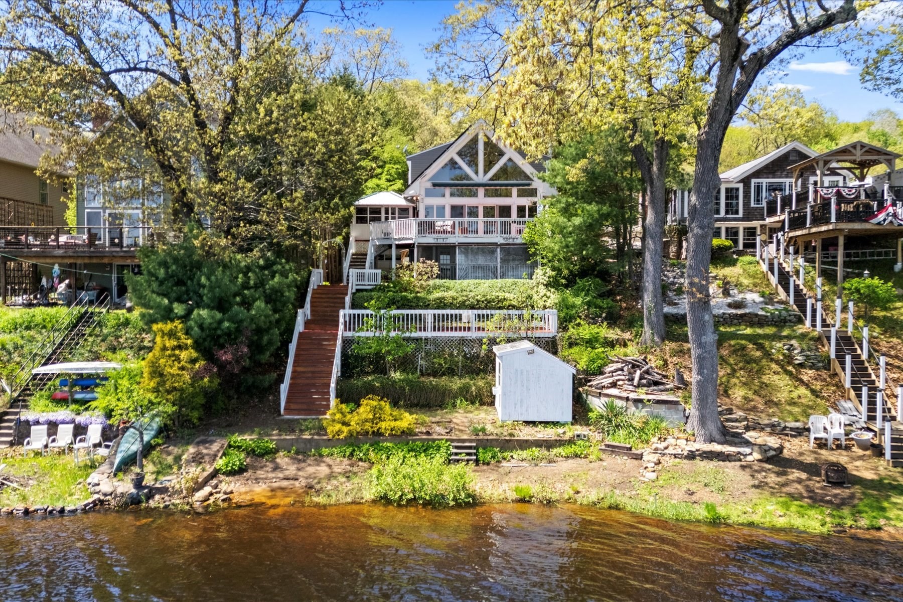 91 Lake Shore Drive Property Photo 2