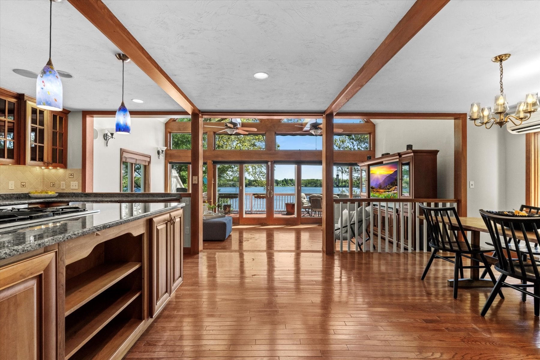 91 Lake Shore Drive Property Photo 7