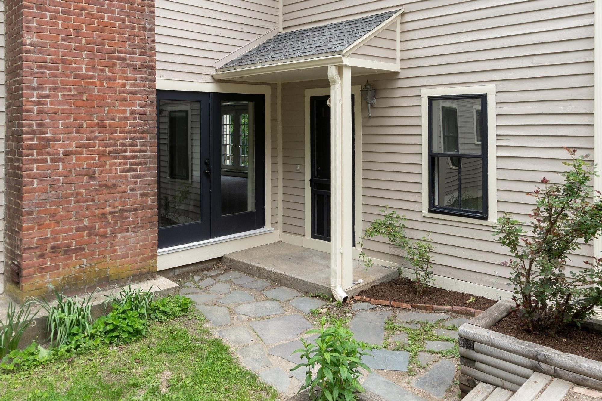 1 South Main St Property Photo 9