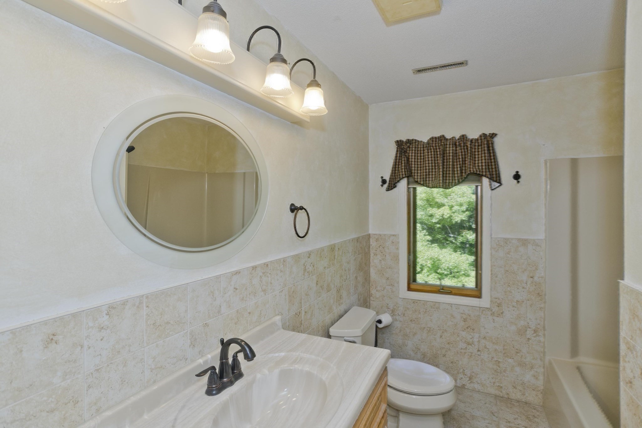 55 Shaw St. Property Photo 33