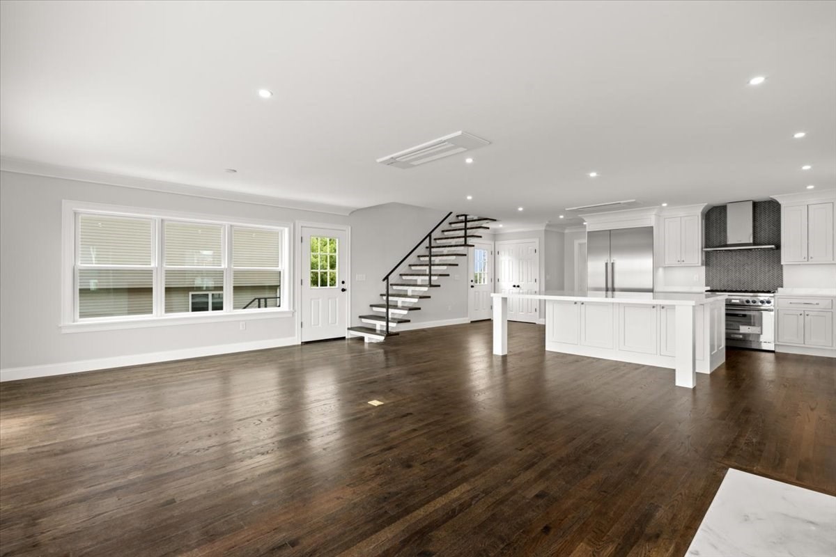 153 Edgewater Drive Property Photo 12