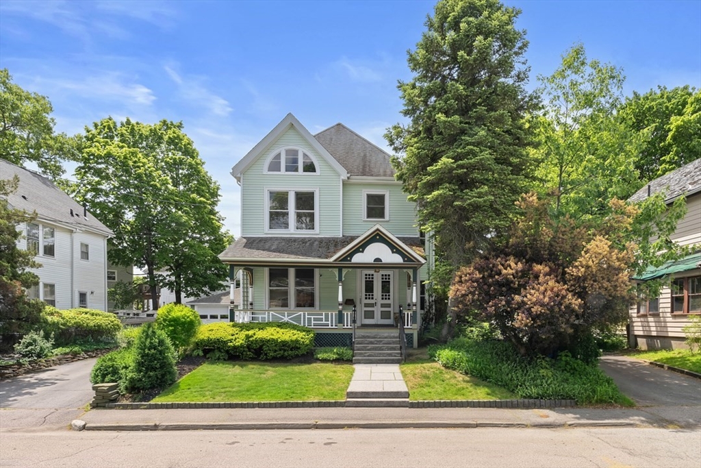 20 Riverview Ave Property Photo 1