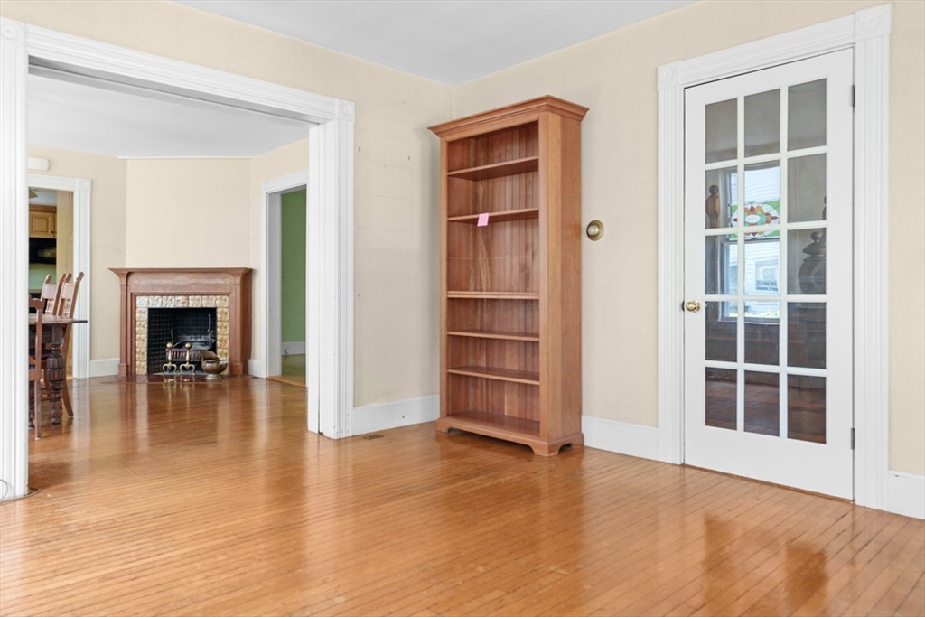 20 Riverview Ave Property Photo 9