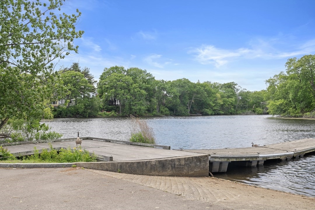 20 Riverview Ave Property Photo 41