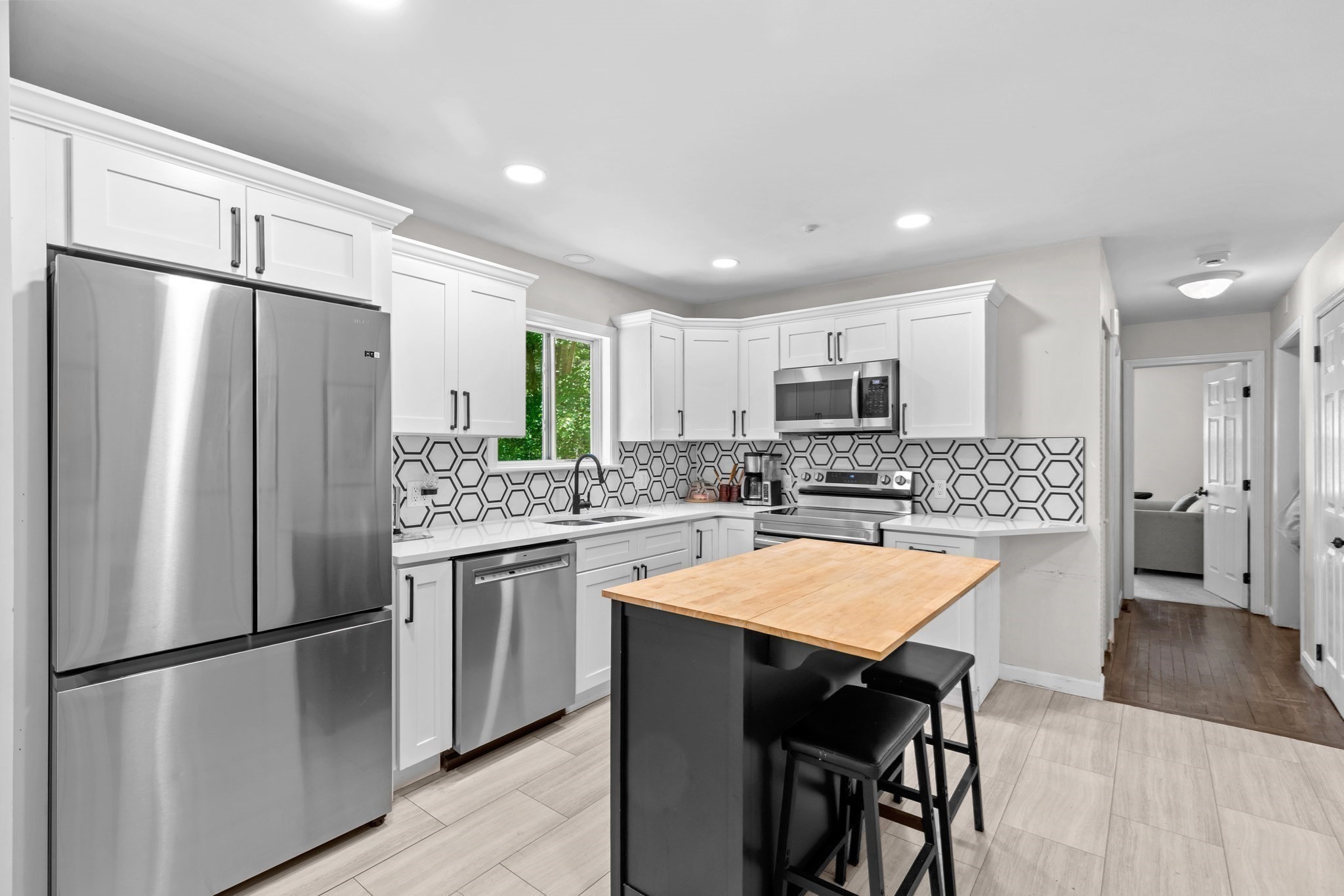 178 Tremont St Property Photo 8