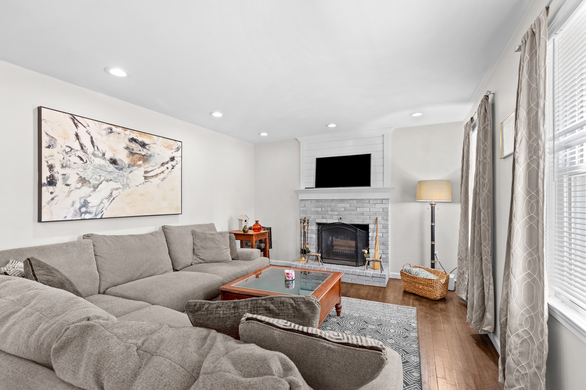 178 Tremont St Property Photo 16