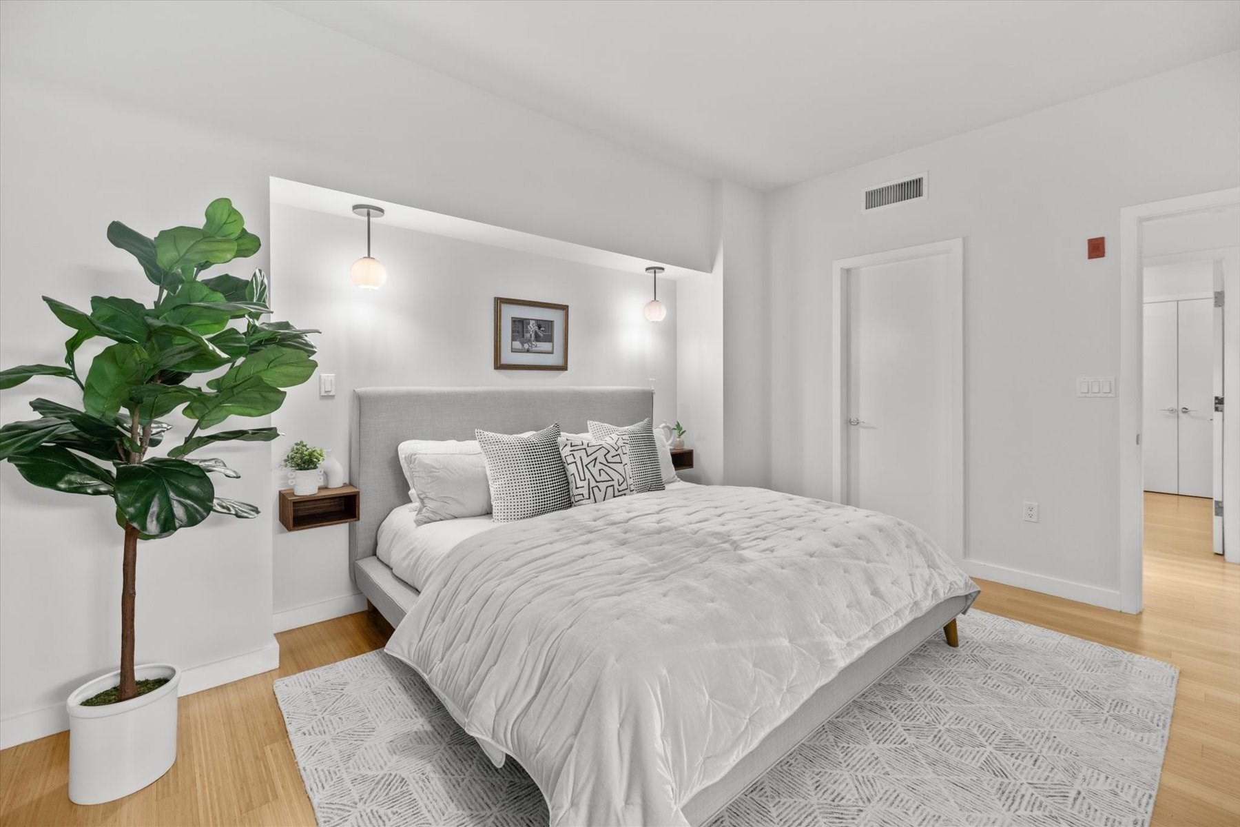 7 Warren # 6 Property Photo 16