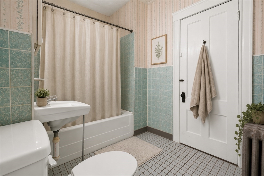 10 Waterlow St Property Photo 14