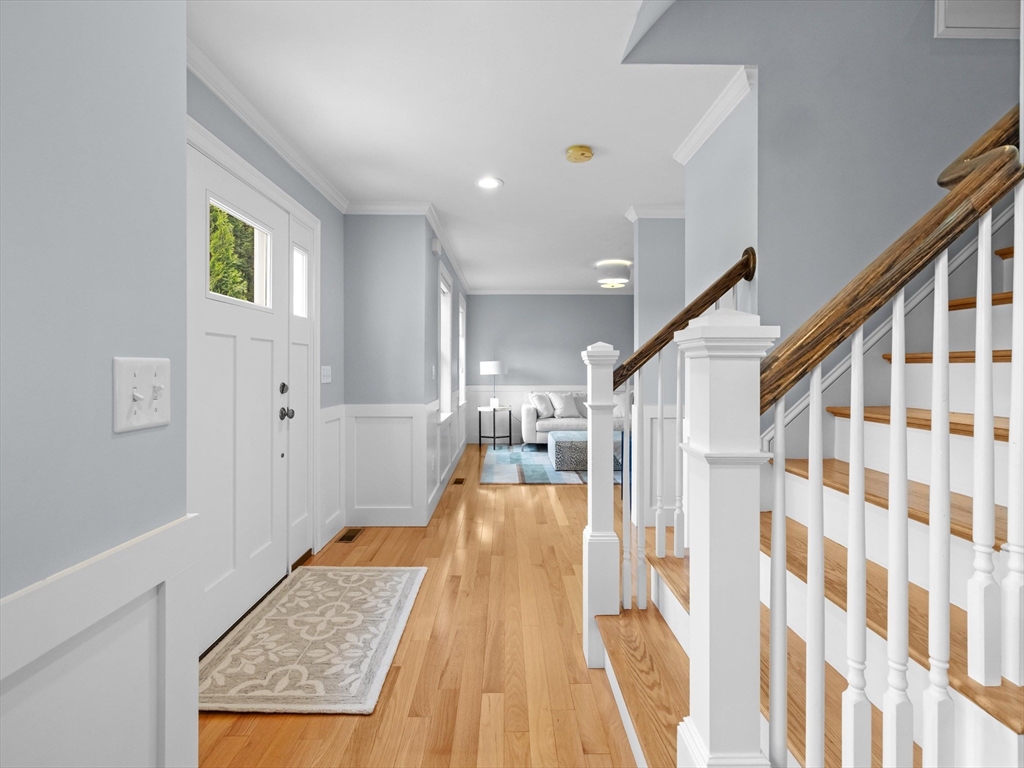 14 Spring St Property Photo 2
